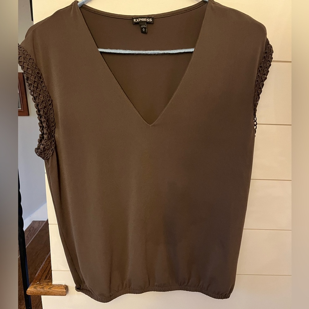 Express top.  Size M